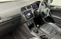 USED 2017 17 VOLKSWAGEN TIGUAN 2.0 SEL TDI BMT 4MOTION 5d 148 BHP FULL HEATED LEATHER,GLASS ROOF, 4X4 ,PARK + CAMERA