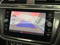 USED 2017 17 VOLKSWAGEN TIGUAN 2.0 SEL TDI BMT 4MOTION 5d 148 BHP FULL HEATED LEATHER,GLASS ROOF, 4X4 ,PARK + CAMERA