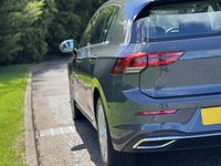 USED 2020 70 VOLKSWAGEN GOLF 1.5 STYLE ETSI DSG 5d 148 BHP Satellite Navigation Hybrid