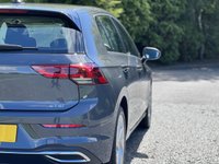 USED 2020 70 VOLKSWAGEN GOLF 1.5 STYLE ETSI DSG 5d 148 BHP Satellite Navigation Hybrid