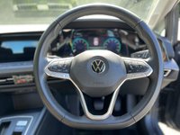 USED 2020 70 VOLKSWAGEN GOLF 1.5 STYLE ETSI DSG 5d 148 BHP Satellite Navigation Hybrid