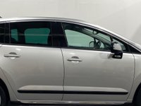 USED 2016 66 PEUGEOT 3008 1.6 BLUE HDI S/S ALLURE 5d 120 BHP Versitile 5 Door , Colour reversing camera, privacy glass
