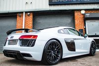 USED 2015 R AUDI R8 5.2 V10 PLUS QUATTRO 2d 602 BHP 2KEYS+FSH+HTD LEATHERS+BOSE