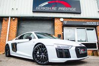 USED 2015 R AUDI R8 5.2 V10 PLUS QUATTRO 2d 602 BHP 2KEYS+FSH+HTD LEATHERS+BOSE