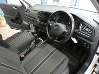 USED 2019 19 VOLKSWAGEN T-ROC 1.0 DESIGN TSI 5d 114 BHP CRUISE CONTROL PARKING SENSORS 6 MONTHS GOLD WARRANTY