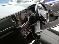 USED 2019 19 VOLKSWAGEN T-ROC 1.0 DESIGN TSI 5d 114 BHP CRUISE CONTROL PARKING SENSORS 6 MONTHS GOLD WARRANTY