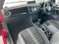 USED 2015 15 VOLKSWAGEN BEETLE 1.4 SPORT TSI 3d 158 BHP SATELLITE NAVIGATION / BLUETOOTH