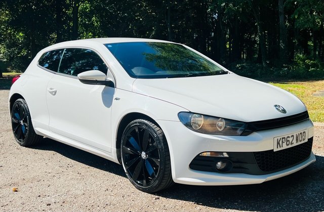 2012 62 Volkswagen Scirocco 2.0 R LINE TDI DSG BLUEMOTION TECHNOLOGY 2d 140 BHP AUTOMATIC