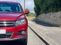 USED 2014 14 VOLKSWAGEN TIGUAN 2.0 MATCH TDI BLUEMOTION TECH 4MOTION DSG 5d 139 BHP Black Leather, Heated Seats
