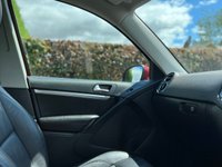 USED 2014 14 VOLKSWAGEN TIGUAN 2.0 MATCH TDI BLUEMOTION TECH 4MOTION DSG 5d 139 BHP Black Leather, Heated Seats