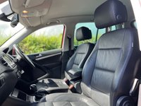 USED 2014 14 VOLKSWAGEN TIGUAN 2.0 MATCH TDI BLUEMOTION TECH 4MOTION DSG 5d 139 BHP Black Leather, Heated Seats