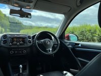 USED 2014 14 VOLKSWAGEN TIGUAN 2.0 MATCH TDI BLUEMOTION TECH 4MOTION DSG 5d 139 BHP Black Leather, Heated Seats