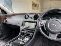 USED 2015 JAGUAR XJ 3.0 D V6 PREMIUM LUXURY 4d 275 BHP 
