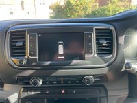 USED 2018 18 PEUGEOT EXPERT 2.0 BLUE HDI PROFESSIONAL STANDARD 120 BHP AIR CON / SAT NAV