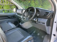 USED 2018 18 PEUGEOT EXPERT 2.0 BLUE HDI PROFESSIONAL STANDARD 120 BHP AIR CON / SAT NAV