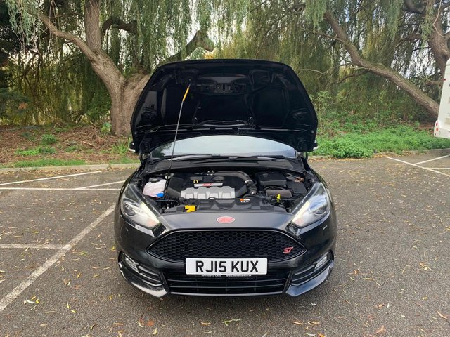 View our FORD FOCUS