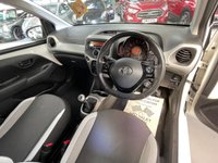 USED 2015 65 TOYOTA AYGO 1.0 VVT-I X-PLAY 5d 69 BHP 