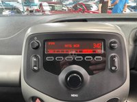 USED 2015 65 TOYOTA AYGO 1.0 VVT-I X-PLAY 5d 69 BHP 