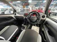 USED 2015 65 TOYOTA AYGO 1.0 VVT-I X-PLAY 5d 69 BHP 