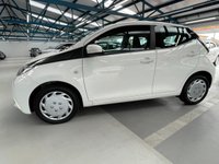USED 2015 65 TOYOTA AYGO 1.0 VVT-I X-PLAY 5d 69 BHP 