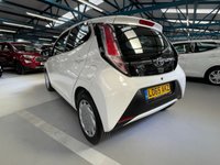 USED 2015 65 TOYOTA AYGO 1.0 VVT-I X-PLAY 5d 69 BHP 