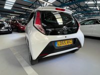 USED 2015 65 TOYOTA AYGO 1.0 VVT-I X-PLAY 5d 69 BHP 