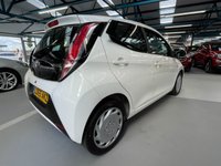 USED 2015 65 TOYOTA AYGO 1.0 VVT-I X-PLAY 5d 69 BHP 