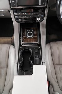 USED 2016 66 JAGUAR F-PACE 2.0 PORTFOLIO AWD 5d 178 BHP + NATIONWIDE HOME DELIVERY +