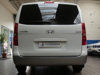 USED 2019 69 HYUNDAI i800 2.5 CRDI SE 5d 168 BHP 8 SEATS AIR CON HEATED SEATS HYUNDAI WARRANTY TILL SEPT 2024