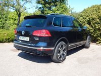USED 2016 66 VOLKSWAGEN TOUAREG 3.0 V6 R-LINE TDI BLUEMOTION TECH 5d 259 BHP FSH-SATNAV