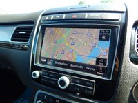 USED 2016 66 VOLKSWAGEN TOUAREG 3.0 V6 R-LINE TDI BLUEMOTION TECH 5d 259 BHP FSH-SATNAV