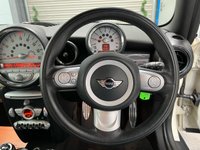 USED 2009 09 MINI CLUBMAN 1.6 COOPER S 5d 172 BHP &pound;5k Extras,1 Prev Owner