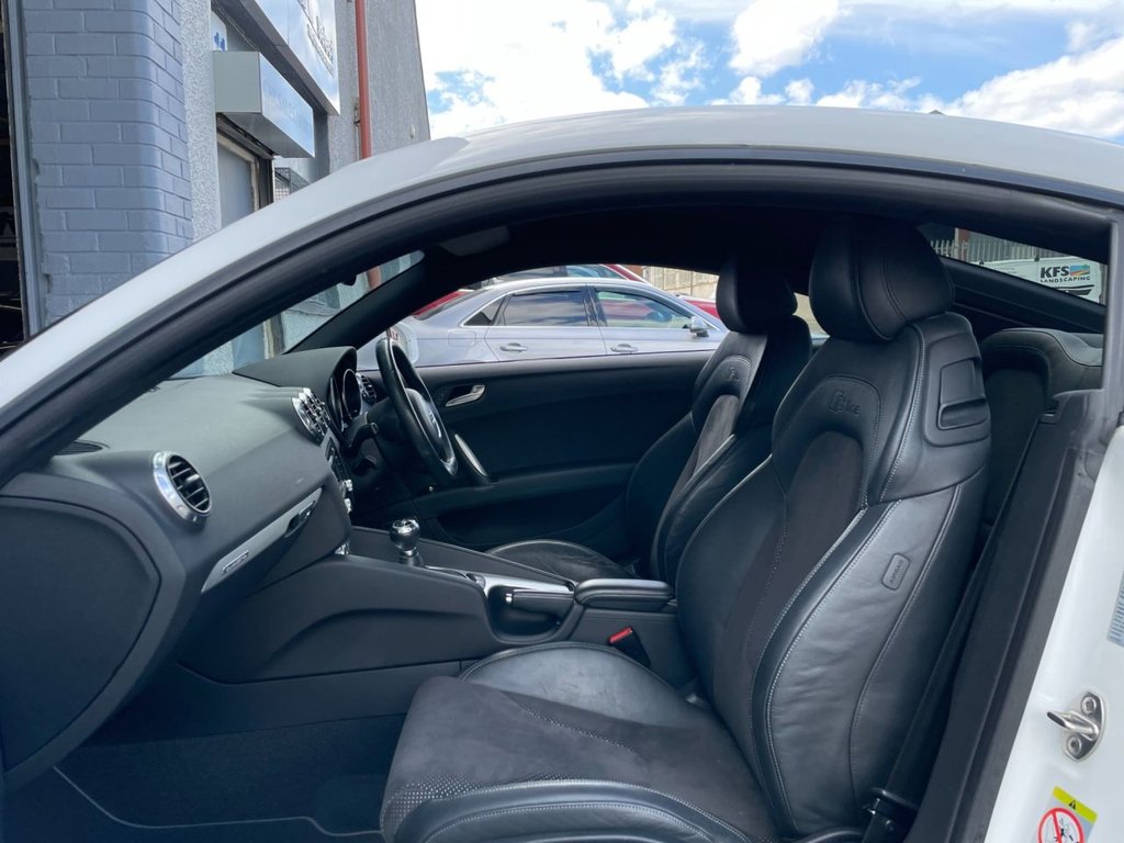 USED 2014 63 AUDI TT 2.0 TDI QUATTRO BLACK EDITION 2d 168 BHP 