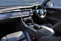 USED 2017 17 JAGUAR XF 2.0 R-SPORT 4d 177 BHP 2 Owners, 2 Services, Over &pound;4000 Extras, Parking Sensors, Taurus Leather, Nav, Diamond-Cut Alloys