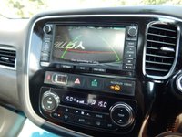 USED 2015 15 MITSUBISHI OUTLANDER 2.0 PHEV GX 4HS 5d 162 BHP ONE PREV OWNER-PANO