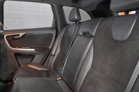 USED 2017 17 VOLVO XC60 2.4 D5 R-DESIGN NAV AWD 5d 217 BHP + NATIONWIDE HOME DELIVERY +