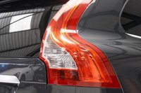 USED 2017 17 VOLVO XC60 2.4 D5 R-DESIGN NAV AWD 5d 217 BHP + NATIONWIDE HOME DELIVERY +