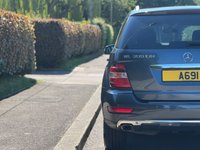 USED 2011 11 MERCEDES-BENZ M-CLASS 3.0 ML300 CDI BLUEEFFICIENCY SPORT 5d 204 BHP NAV, Alloys, Heated Seats