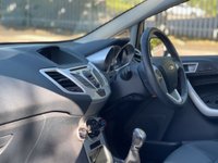 USED 2012 62 FORD FIESTA 1.2 ZETEC 5d 81 BHP 
