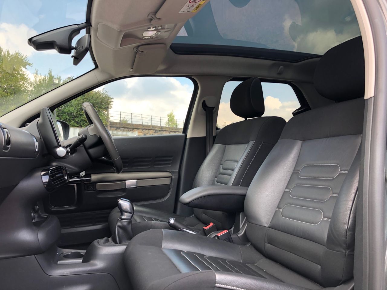 Citroen C4 Cactus 1.6 Bluehdi Flair Edition 5D 98 BHP+panoramic Sunroof