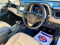 USED 2015 15 TOYOTA RAV4 2.2 D-4D INVINCIBLE 5d 150 BHP VERY HIGH SPEC,MUST BE SEEN