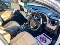 USED 2015 15 TOYOTA RAV4 2.2 D-4D INVINCIBLE 5d 150 BHP VERY HIGH SPEC,MUST BE SEEN