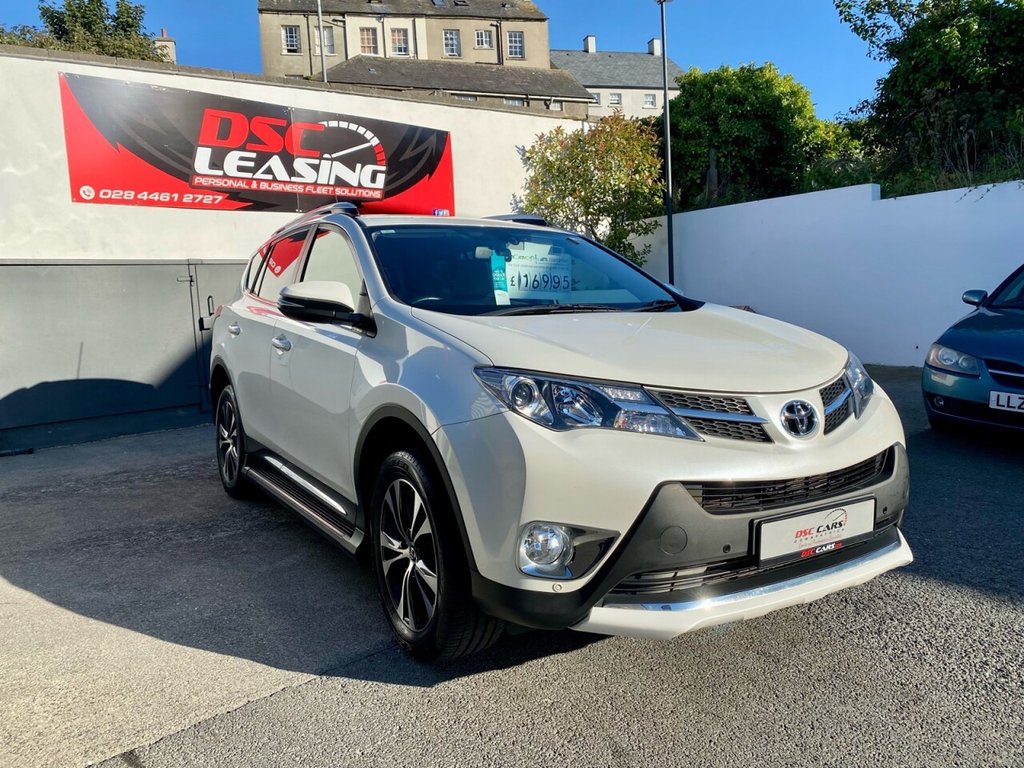 USED 2015 15 TOYOTA RAV4 2.2 D-4D INVINCIBLE 5d 150 BHP VERY HIGH SPEC,MUST BE SEEN