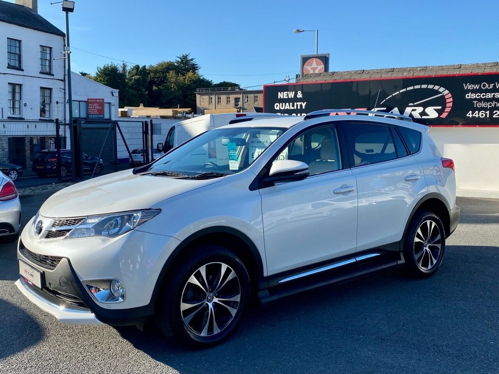 USED 2015 15 TOYOTA RAV4 2.2 D-4D INVINCIBLE 5d 150 BHP VERY HIGH SPEC,MUST BE SEEN