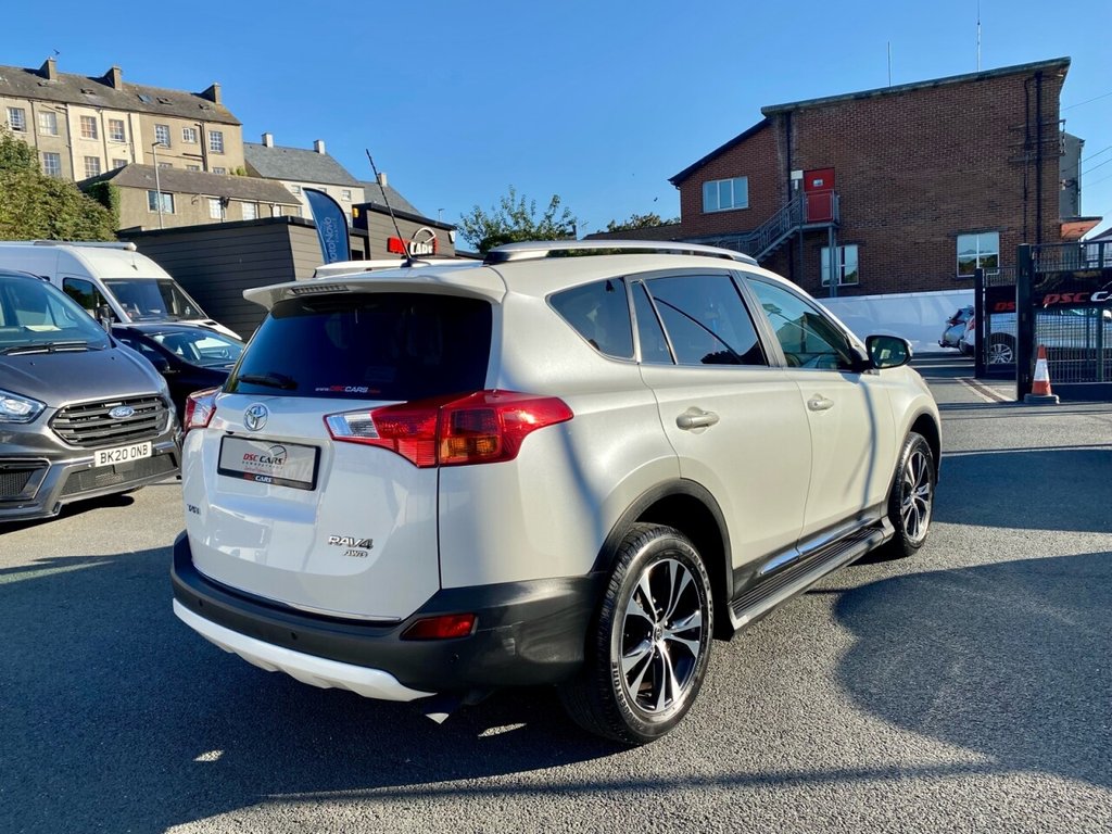 USED 2015 15 TOYOTA RAV4 2.2 D-4D INVINCIBLE 5d 150 BHP VERY HIGH SPEC,MUST BE SEEN