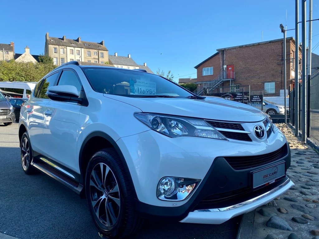 USED 2015 15 TOYOTA RAV4 2.2 D-4D INVINCIBLE 5d 150 BHP VERY HIGH SPEC,MUST BE SEEN