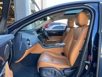 USED 2013 13 JAGUAR XJ 3.0 D V6 PORTFOLIO 4d 275 BHP 