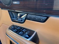 USED 2013 13 JAGUAR XJ 3.0 D V6 PORTFOLIO 4d 275 BHP 