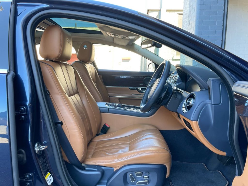 USED 2013 13 JAGUAR XJ 3.0 D V6 PORTFOLIO 4d 275 BHP 