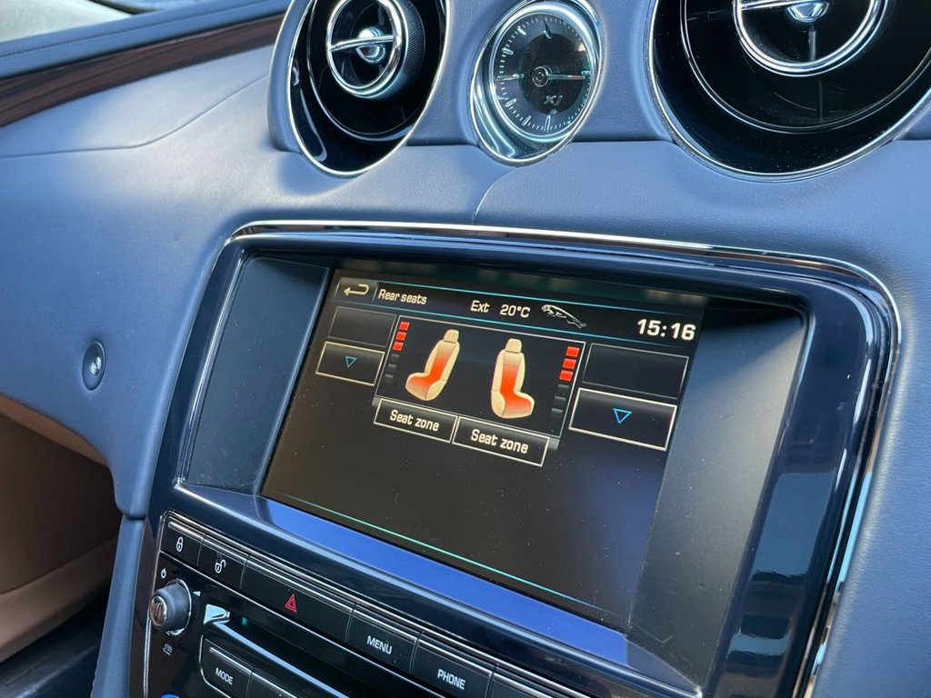 USED 2013 13 JAGUAR XJ 3.0 D V6 PORTFOLIO 4d 275 BHP 